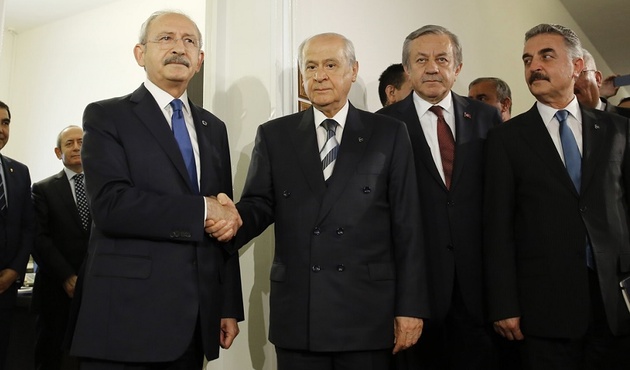 CHP lideri Kılıçdaroğlu, Devlet Bahçeli'yi işaret etti!