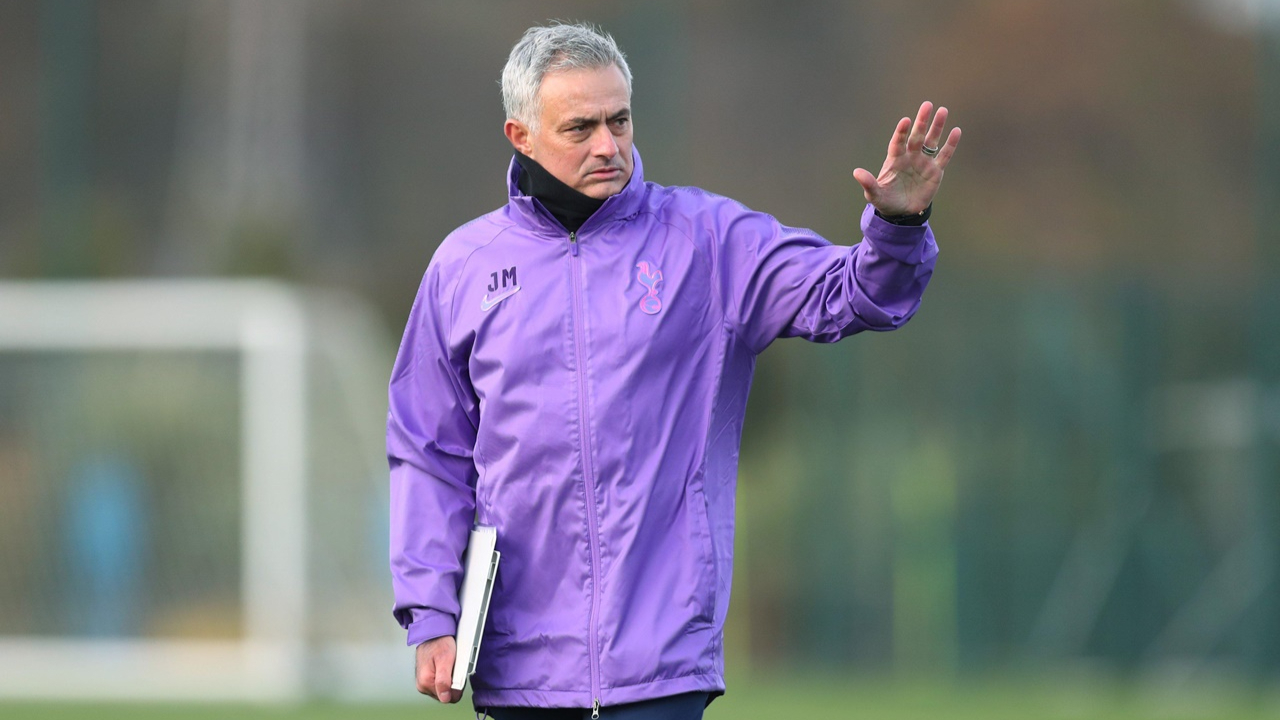 Tottenham Mourinho'nun görevine son verdi!