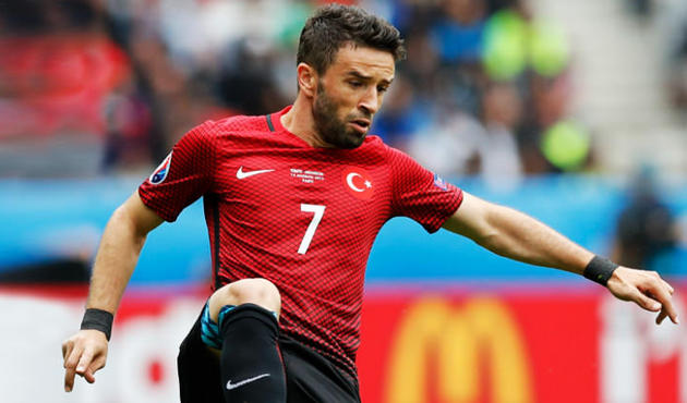 Gökhan Gönül Milli Takım kadrosundan çıkartıldı