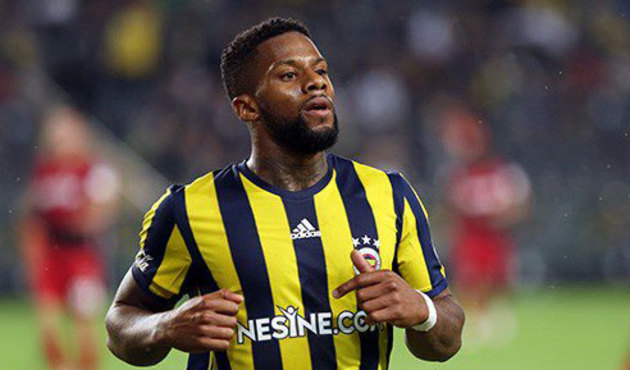 Jeremain Lens Sunderland'e resti çekti!