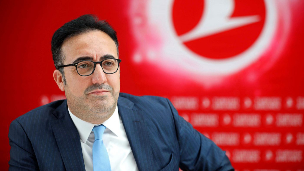 Türk Hava Yolları: Aycı tek maaş alıyor