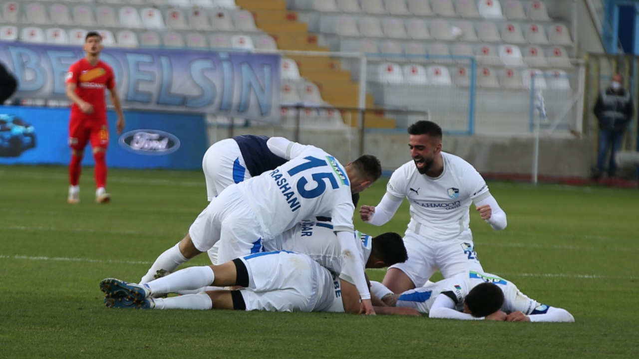 BB Erzurumspor'u Yeni Malatyaspor karşısında 3 puana taşıyan gol 90+6'da geldi