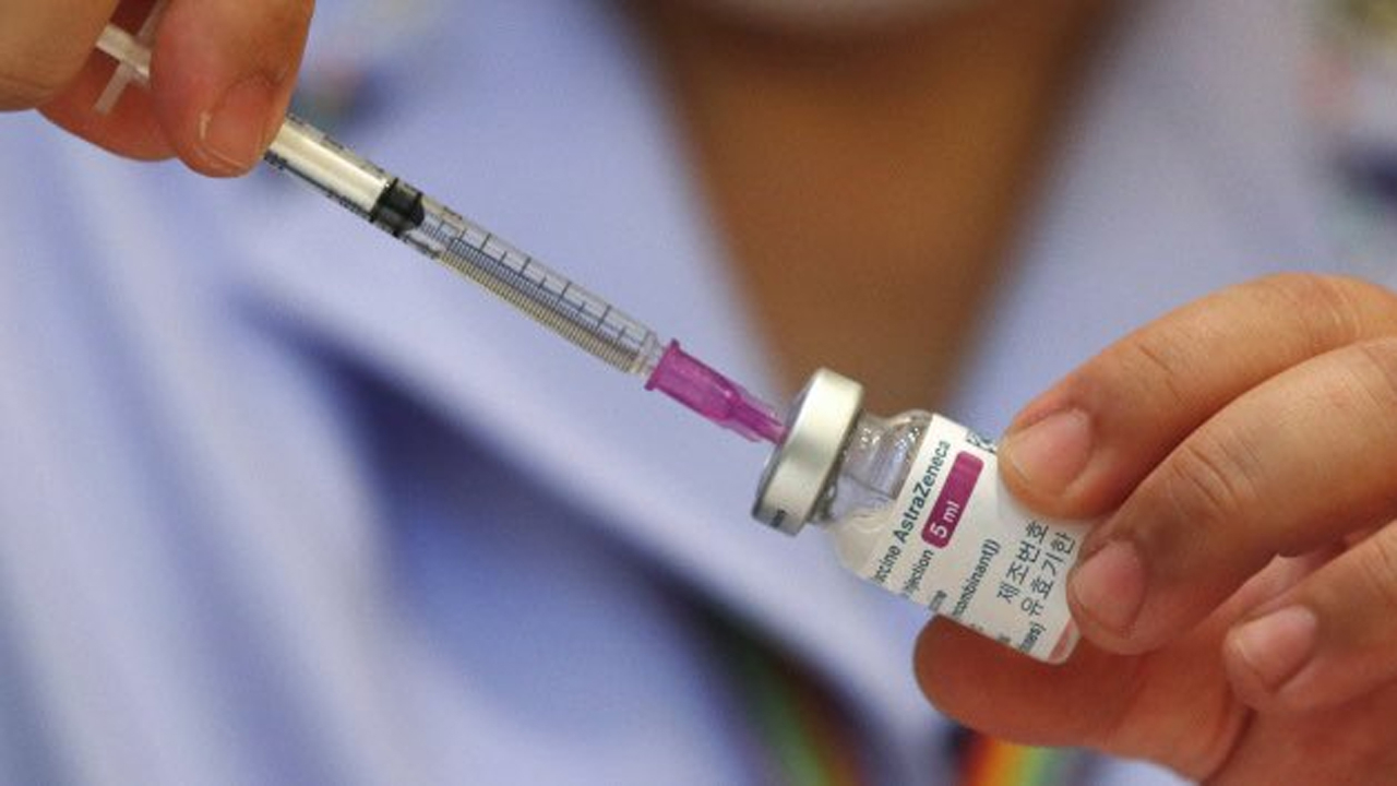 İngiltere'de AstraZeneca aşısı olan 168 kişide pıhtılaşma görüldü
