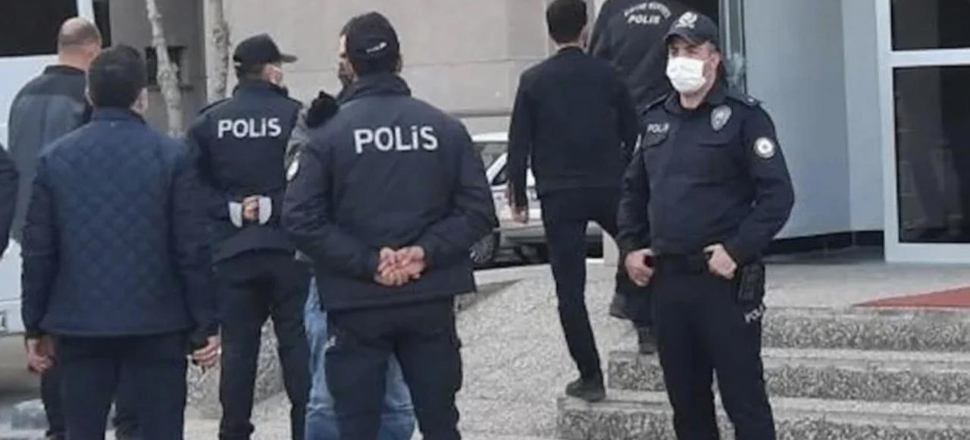 Altı emekli amiral adli kontrol şartıyla serbest