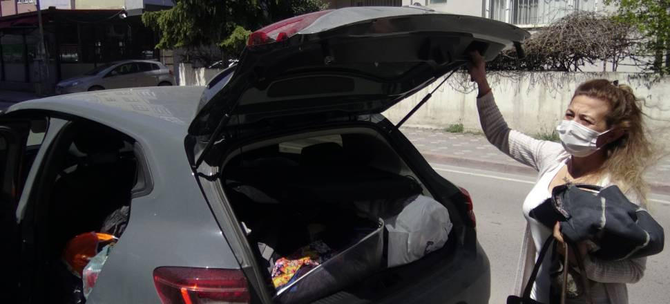 Eski sevgilisinin tehdit ettiği kadın otomobilde yaşıyor