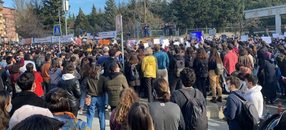 Boğaziçililerden skandal 'sözde soykırım' paylaşımı