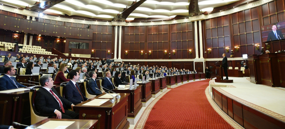 Azerbaycan'daki tüm partilerden ABD'ye karşı ortak bildiri