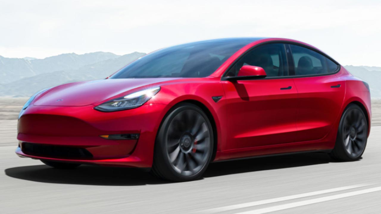 Tesla'dan ilk çeyrekte rekor kâr