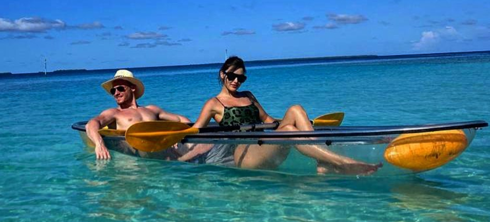 Hande Erçel ve Kerem Bürsin'den tatil romantizmi
