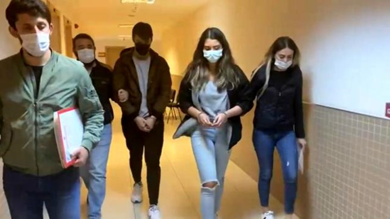 Türk pasaportuyla alay eden gençler ifade verdi
