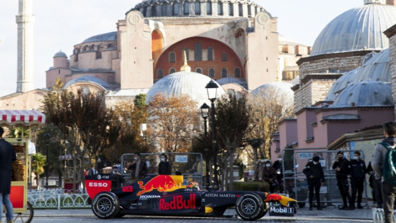 Formula 1 yeniden Türkiye'de
