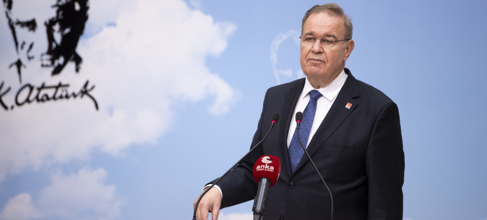 Öztrak: Bize ağababaları had bildiremedi