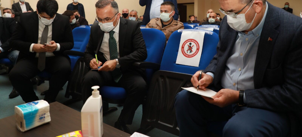 İkizdere'de açılması planlanan taş ocağı ile ilgili bilgilendirme toplantısı