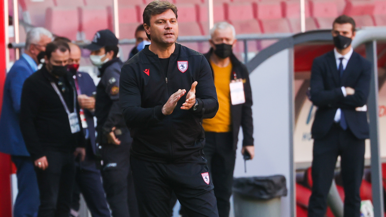 "Bursaspor şampiyonluğu gibi Samsunspor ile de son hafta şampiyon olacağız"
