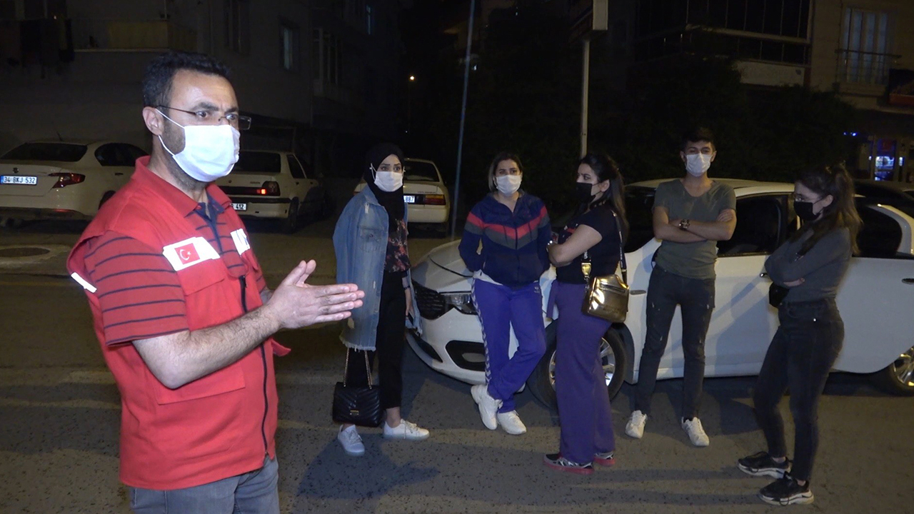 Önce "açılışımız var" dedi, sonra "Ne çekiyorsun" dedi