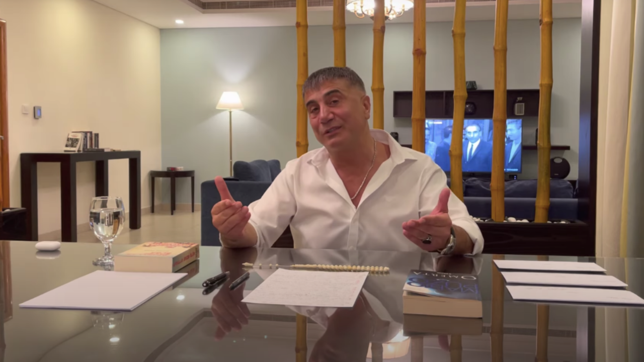 Bir süre önce yurt dışına kaçan Sedat Peker ilk kez konuştu