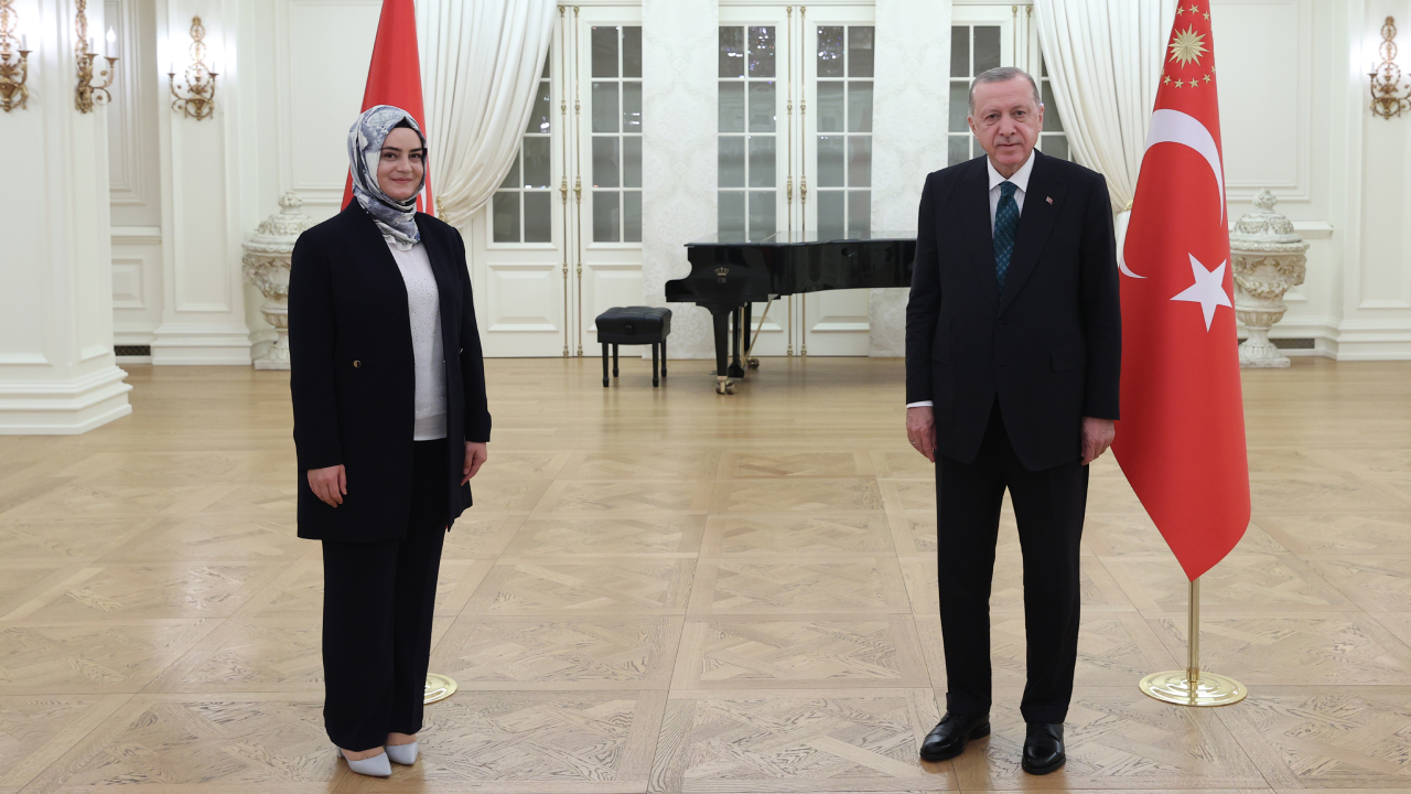 Cumhurbaşkanı Erdoğan öğretmenlerle iftar yaptı