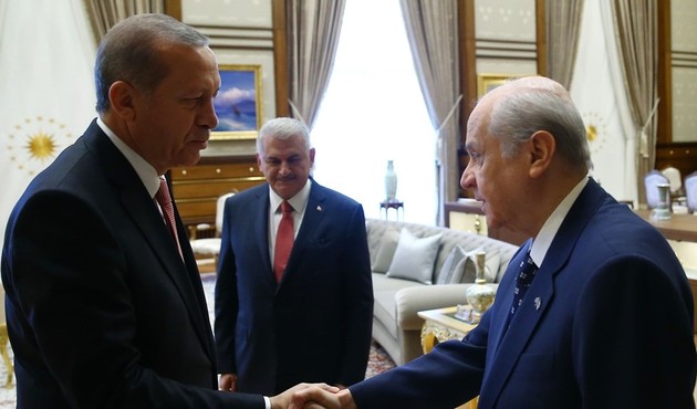 Anayasa değişiklik teklifinde Devlet Bahçeli detayı