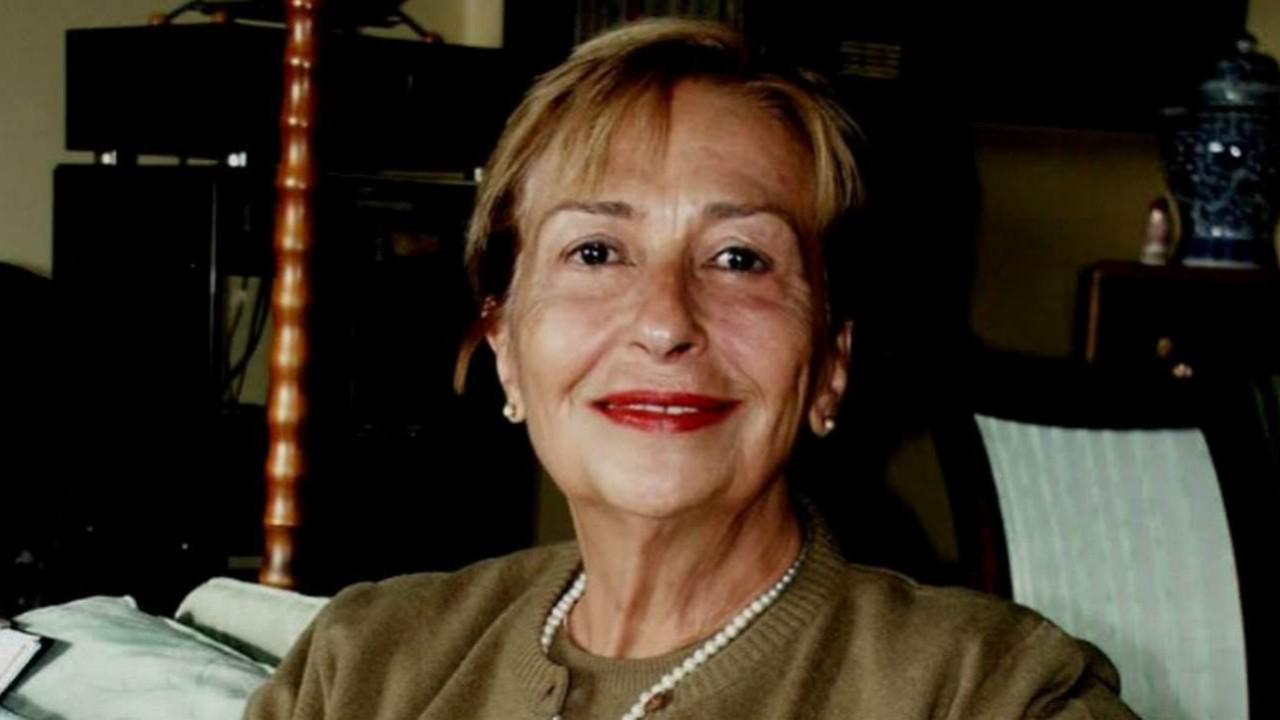 Ünlü yazar Emine Işınsu vefat etti