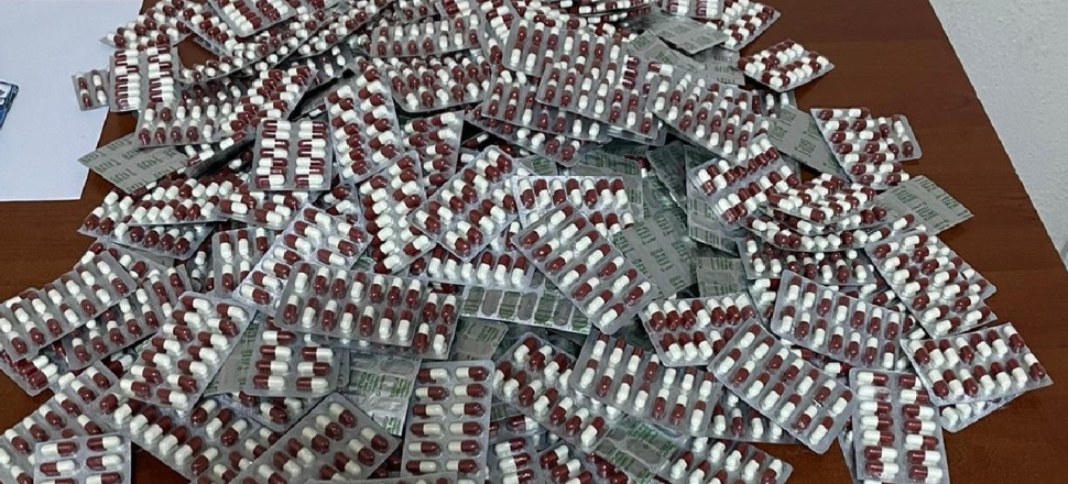 Üzerinden 3 bin 472 uyuşturucu hap çıktı