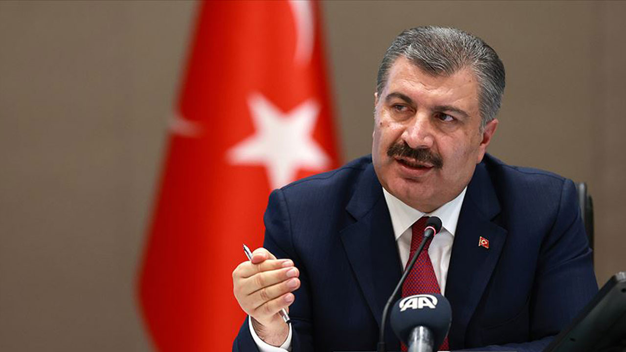 Bakan Koca hangi aşıdan kaç doz geleceğini açıkladı