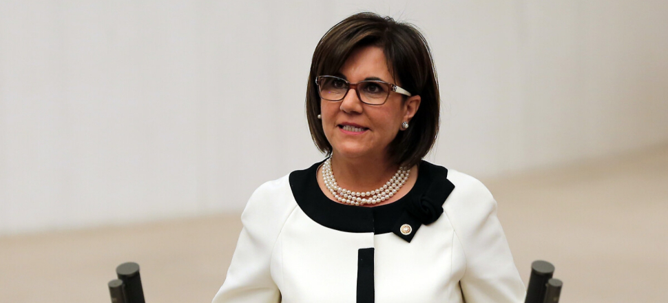CHP PM üyesi Gaye Usluer istifasını duyurdu