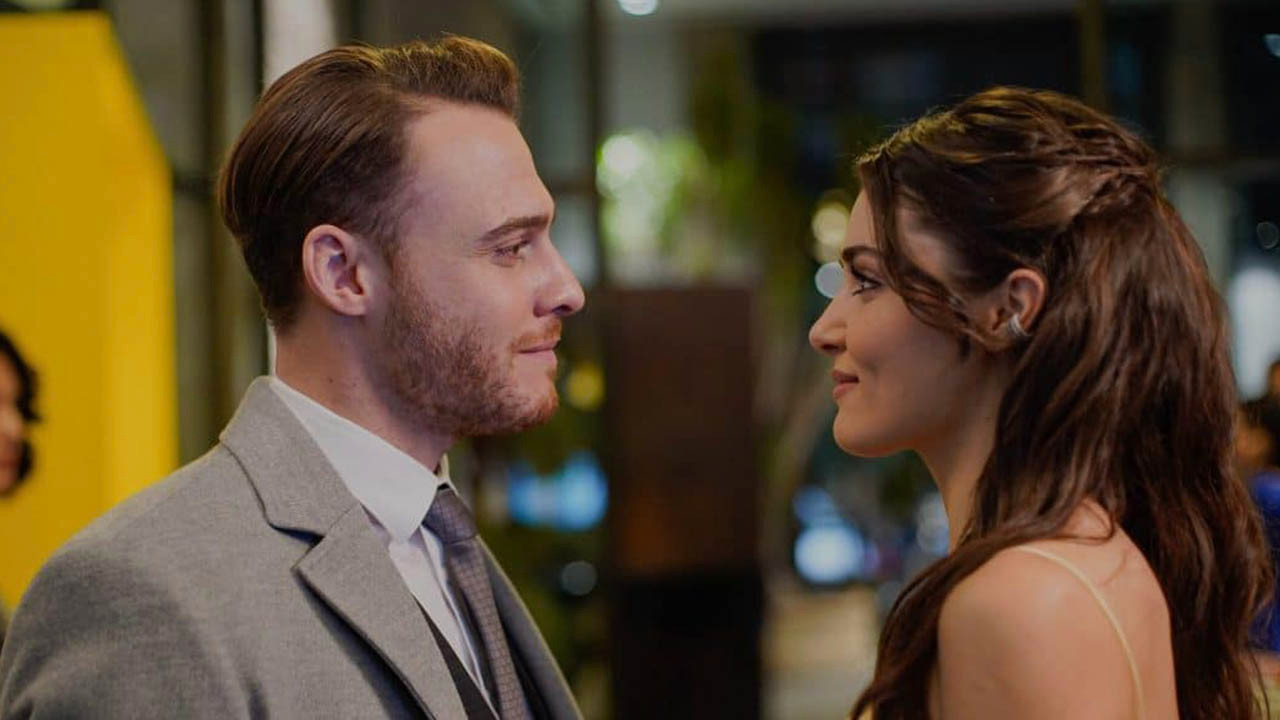 Hande Erçel'den itiraf niteliğinde aşk açıklaması