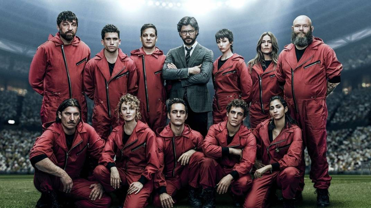 La Casa De Papel 5. Sezon Kaldığı Yerden Devam Ediyor! Çatı Katından Ekip Nasıl Çıkıyor!  Profesör İlk Bölümde Yakayı Ele Veriyor