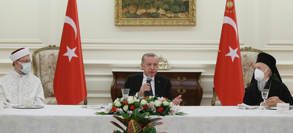 Cumhurbaşkanı Erdoğan, azınlık cemaati temsilcileri ile bir araya geldi