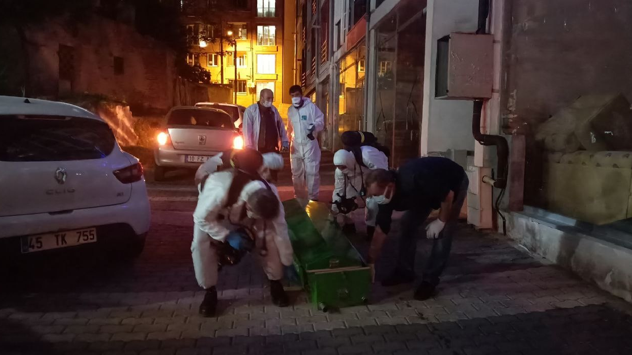 Kötü kokudan vahşet çıktı