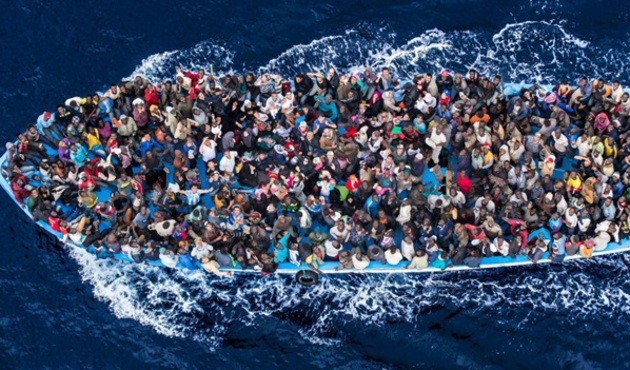 Akdeniz'de feribot faciası: 146 mülteci kayıp!