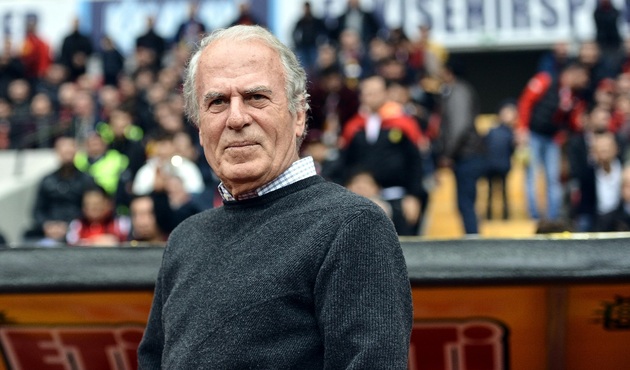Mustafa Denizli: Buradaki heyecan Süper Lig'de yok