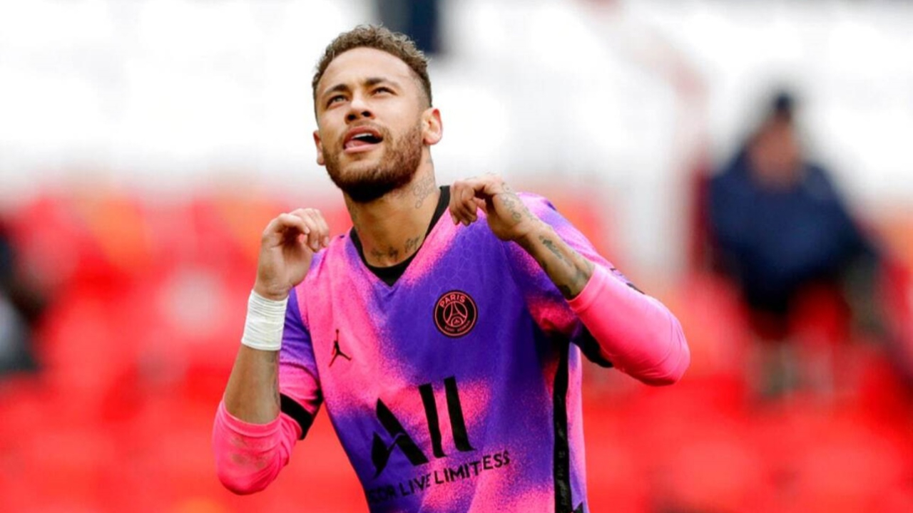 Neymar 2025'e kadar Fransa'da! Yıllık 30 milyon euro...