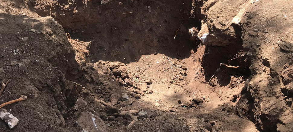 Adıyaman'da toprağa gömülü insan kafatası ve kemik bulundu