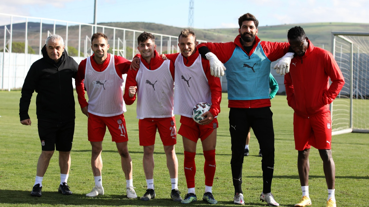 Rıza Çalımbay'dan kariyer rekoru