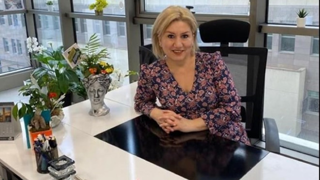 Kadın doktor, işkence gördükten sonra göğsünden bıçaklanarak öldürüldü