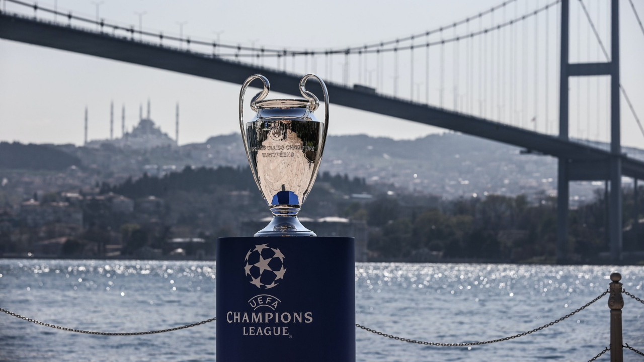 UEFA Şampiyonlar Ligi finali Porto'da oynanacak
