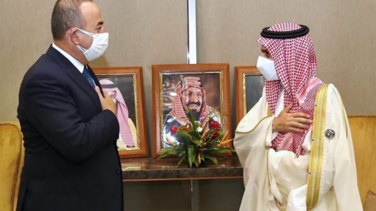 Bakan Çavuşoğlu Suudi Arabistan'a gidiyor