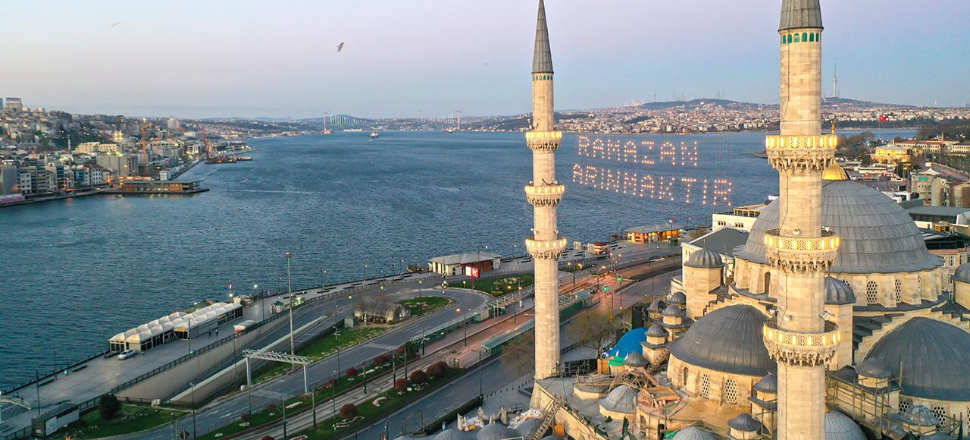 Tüm camilerde Kudüs için sela