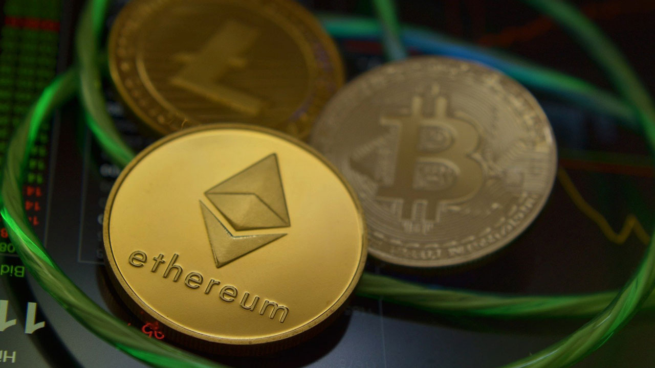 Ethereum 4 bin doları aştı