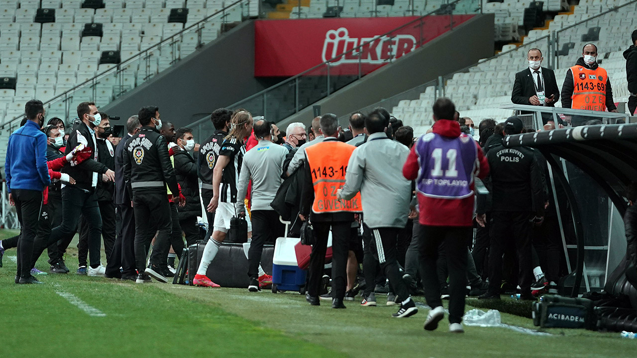 Kavga stat koridoruna taştı, bir kişi gözaltında