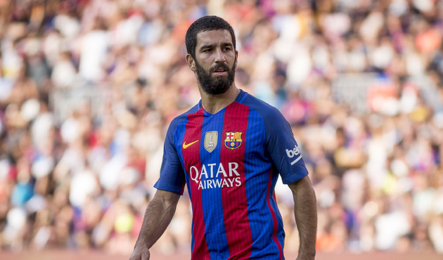 Arda Turan tic-tac-toe'yi kaybettirdi / VİDEO