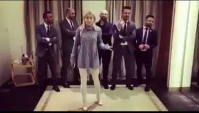 Aleyna Tilki'den Bafetimbi Gomis'e özel videolu jest!