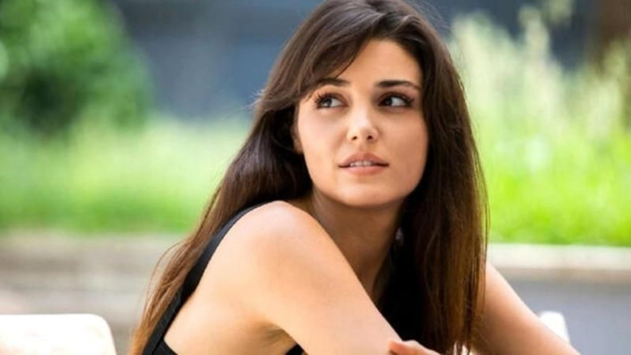 Hande Erçel'den Bayram Sürprizi!  Aşkım Diye Paylaştı! Bakın Nereye Gitti! Tüm Takipçilerini Duygulandırdı! İşte O Paylaşımlar