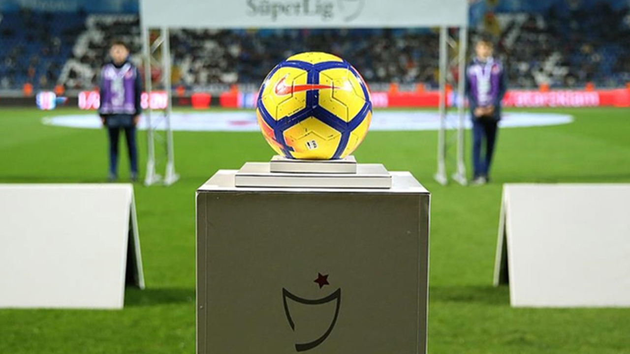 Süper Lig'de şampiyon takıma kutlama yasağı!