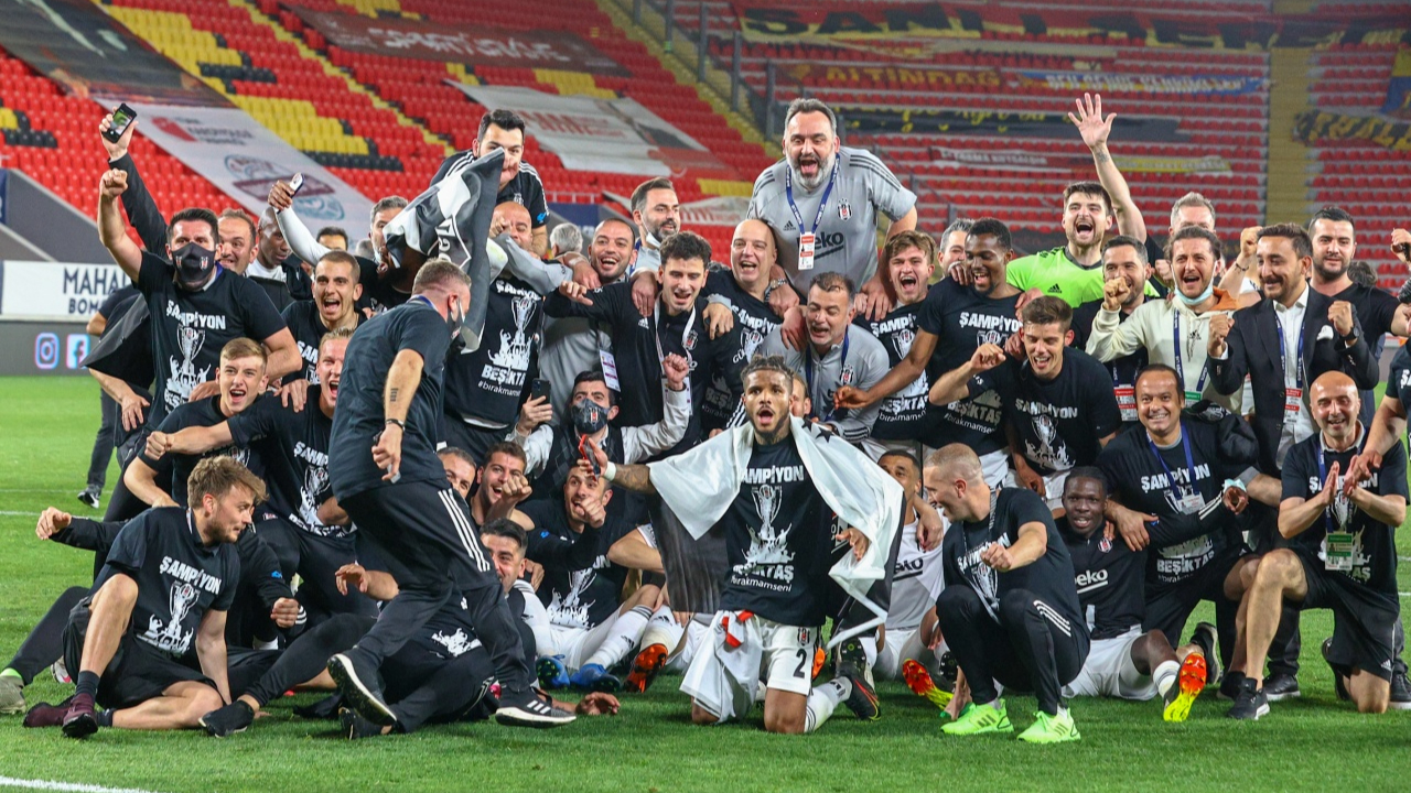 2020-21 sezonu şampiyonu Beşiktaş!