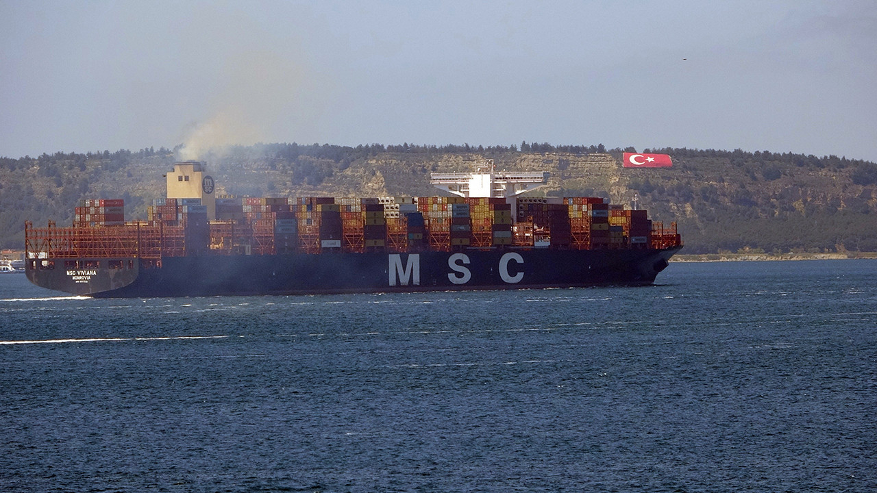 Çanakkale Boğazı 9 saat tek yönlü gemi trafiğine kapatıldı