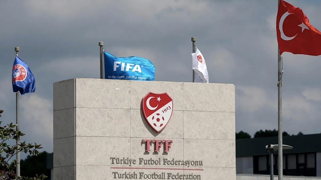 Beşiktaş'ın 2 yıldızı PFDK'ya sevk edildi