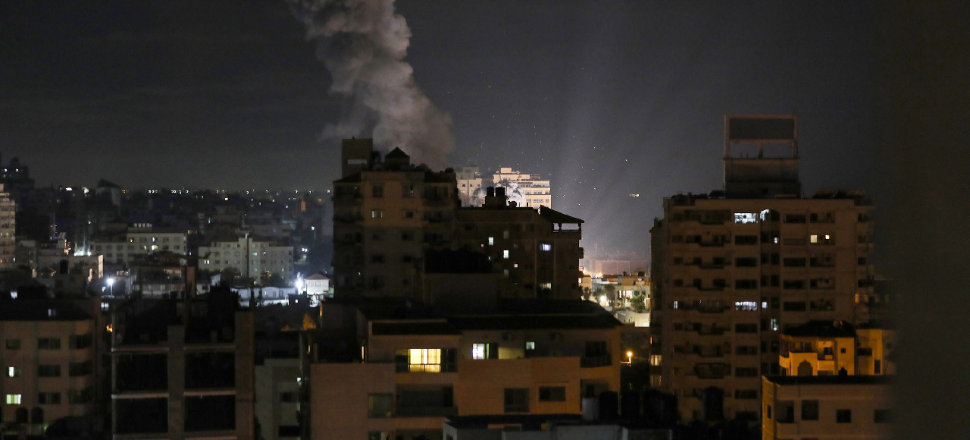 İsrail binaları bombaladı