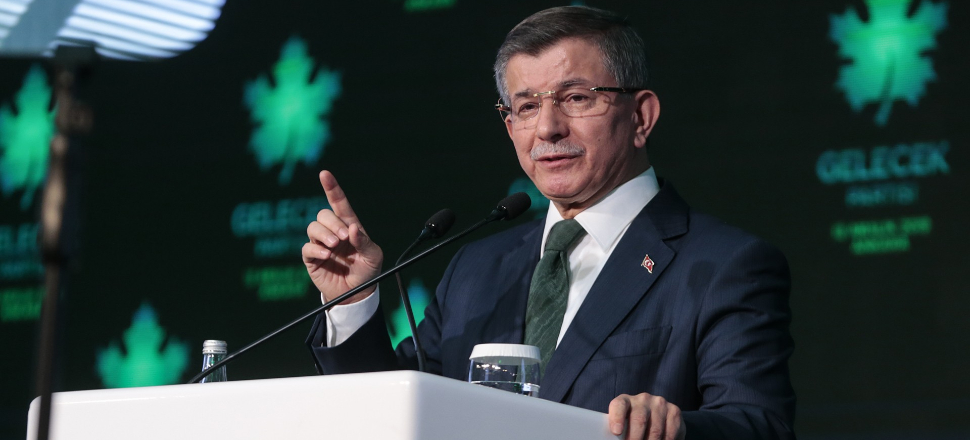 Babacan rica etti, o da Gül ile görüştü!
